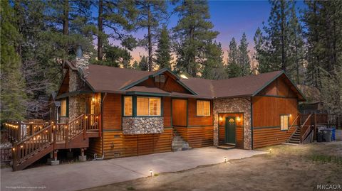 Photo of 42531 Cedar Avenue, Big Bear Lake, CA 92315 (MLS # 32601004)