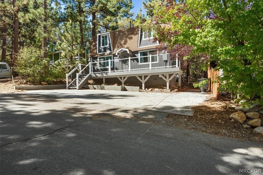 Photo of 800 Cedar Lane, Sugarloaf, CA 92386 (MLS # 32602280)