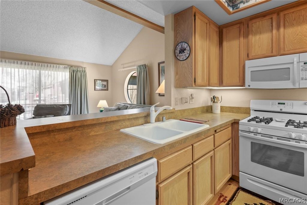 Photo of 755 Cienega Road #A, Big Bear Lake, CA 92315 (MLS # 32600558)