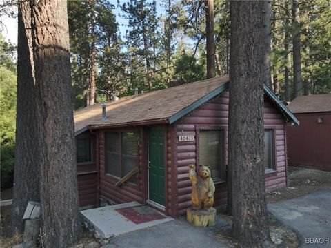 Photo of 40415 Big Bear Boulevard, Big Bear Lake, CA 92315 (MLS # 32501993)