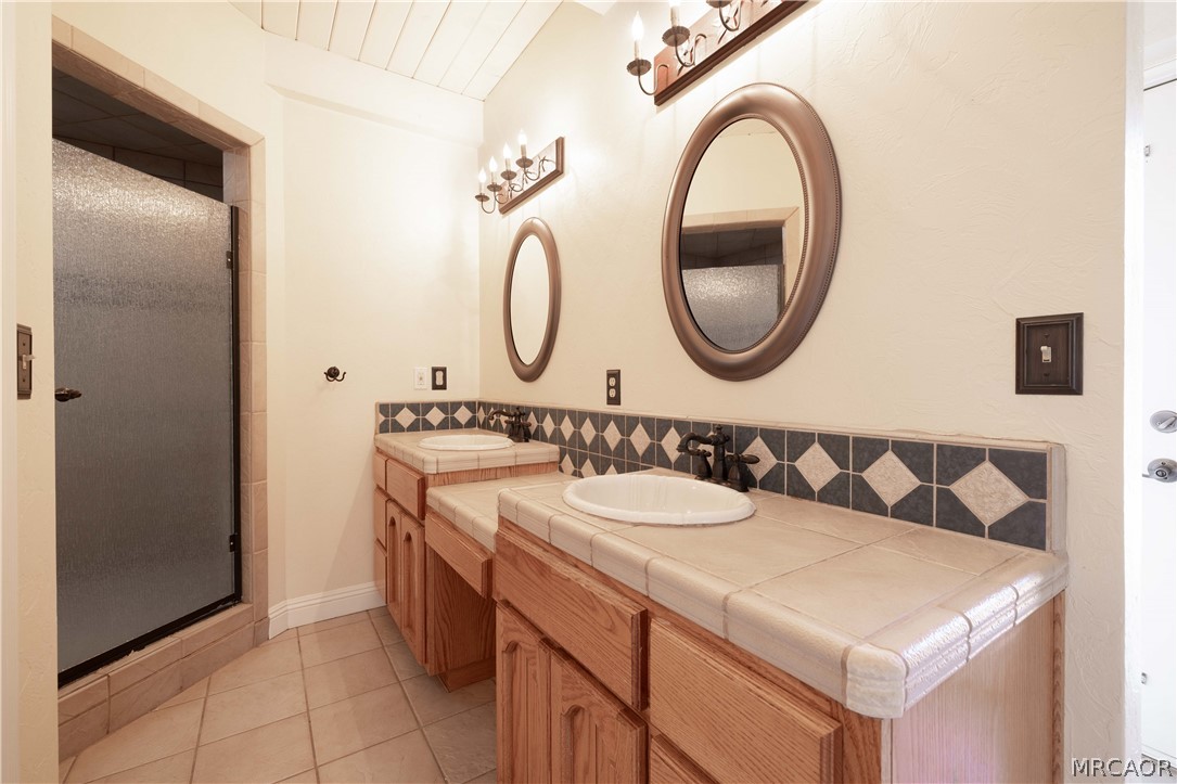 Big Bear City, California, 92314, United States, 5 Bedrooms Bedrooms, ,4 BathroomsBathrooms,Residential,Active,2025215