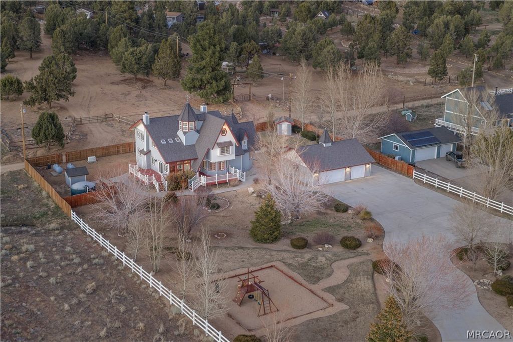 Photo of 46712 Pioneer Town Road, Big Bear City, CA 92314 (MLS # 32600489)