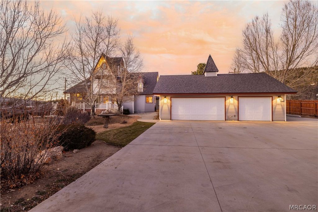 Photo of 46712 Pioneer Town Road, Big Bear City, CA 92314 (MLS # 32600489)