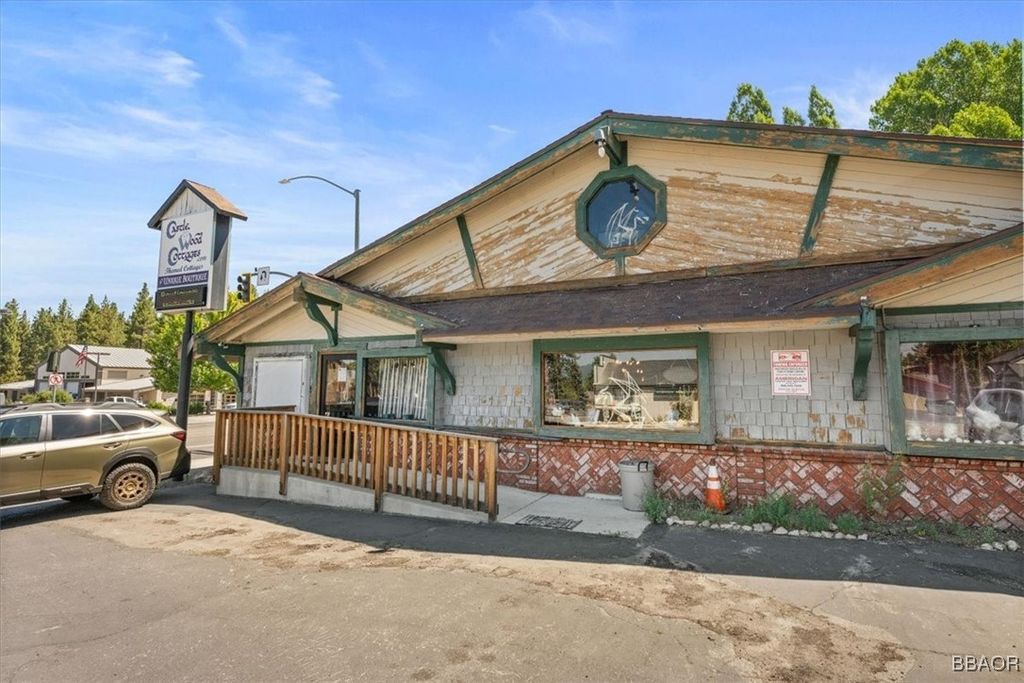 Photo of 41081 Big Bear Lake Boulevard, Big Bear Lake, CA 92315 (MLS # 32501889)