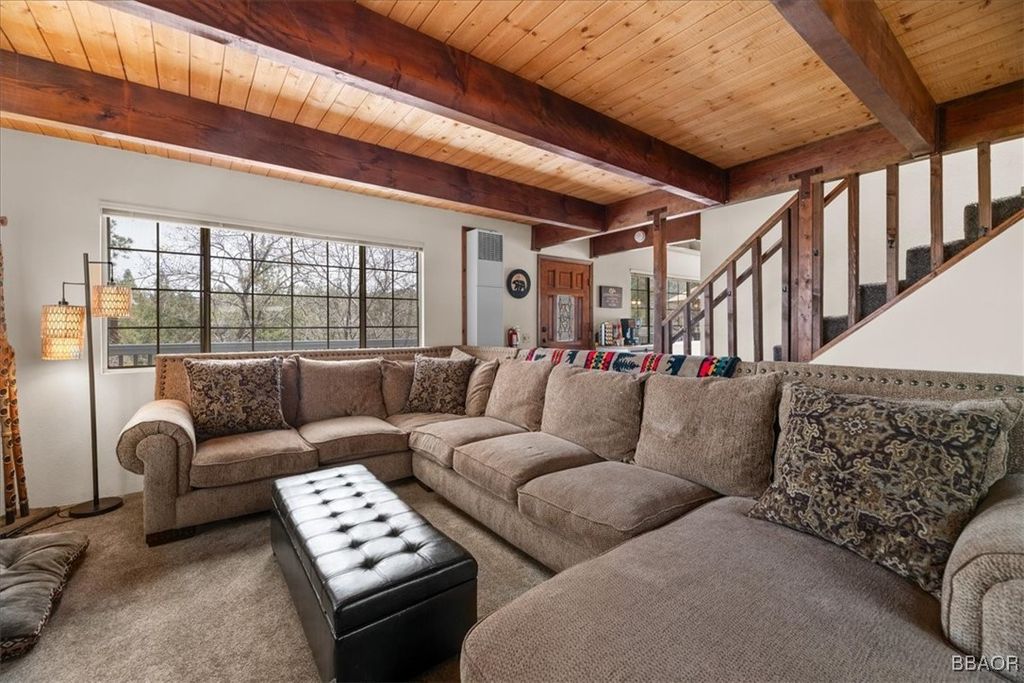 Photo of 43289 Shasta Road, Big Bear Lake, CA 92315 (MLS # 32501165)