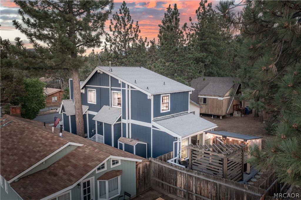 Photo of 114 Cedar Lane, Sugarloaf, CA 92386 (MLS # 32600439)