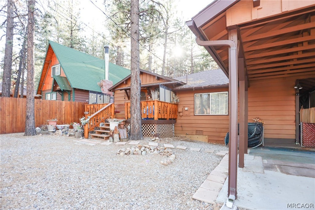 Photo of 214 Pine Lane, Sugarloaf, CA 92386 (MLS # 32602364)