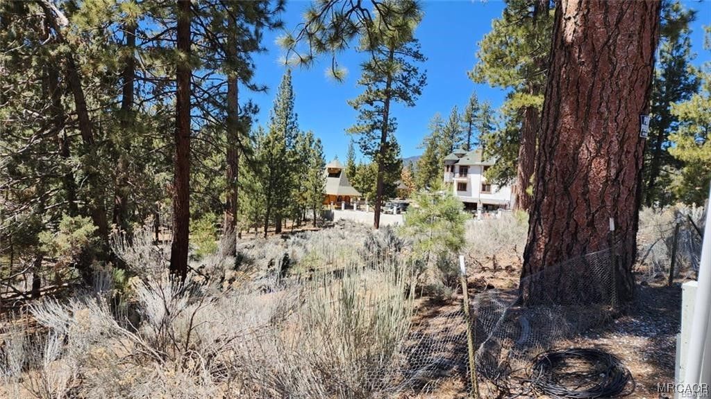 Photo of 146 Olympic Dr., Big Bear Lake, CA 92315 (MLS # 32502807)
