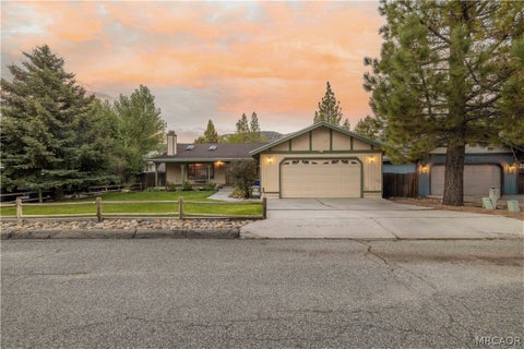 Photo of 417 E Mountain View Boulevard, Big Bear City, CA 92314 (MLS # 32602146)