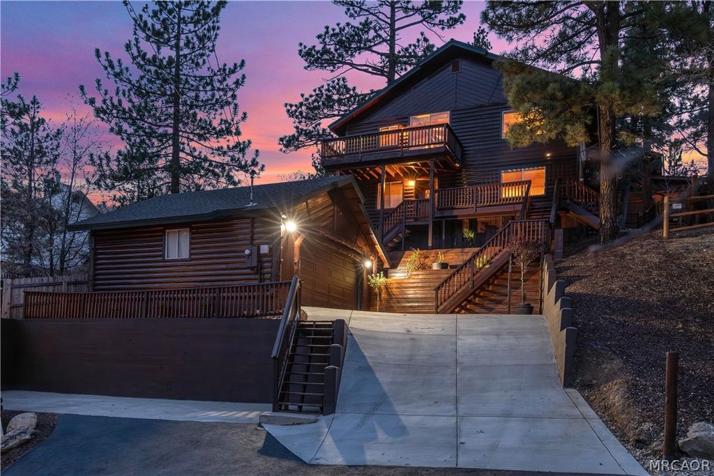 Photo of 1362 Balsam Drive, Big Bear Lake, CA 92315 (MLS # 32600631)