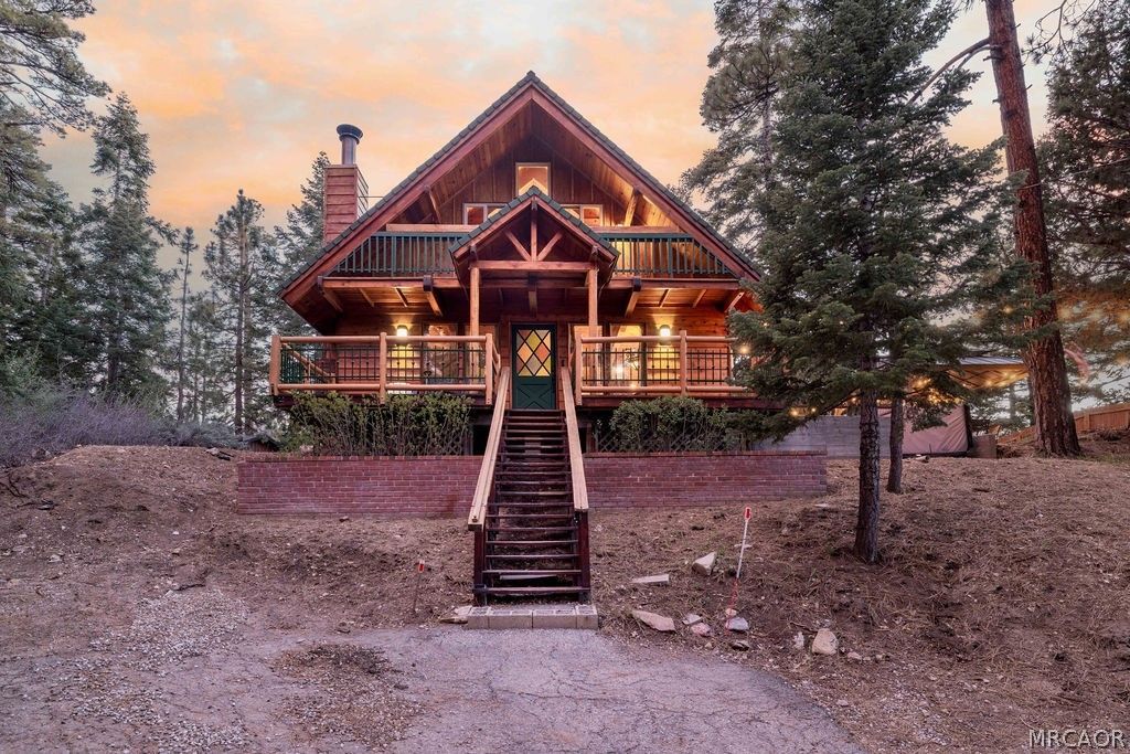 Photo of 43399 Shasta Road, Big Bear Lake, CA 92315 (MLS # 32600659)