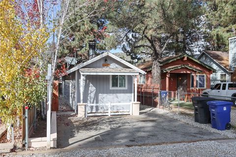 Photo of 1119 W Aeroplane Boulevard, Big Bear City, CA 92314 (MLS # 32502543)