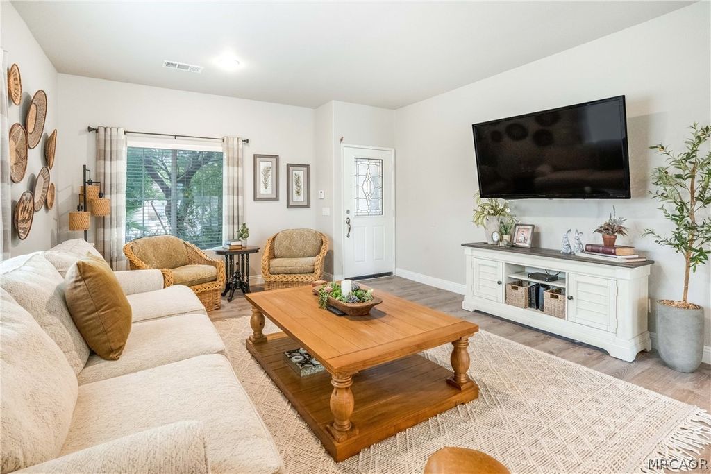 Photo of 64279 Eagle Mountain Avenue, Desert Hot Springs, CA 92240 (MLS # 32600642)