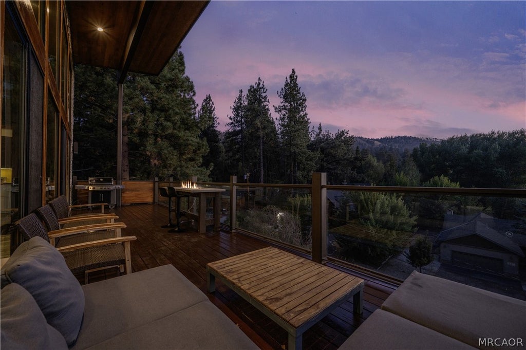 Photo of 43669 Ridge Crest Drive, Big Bear Lake, CA 92315 (MLS # 32602222)