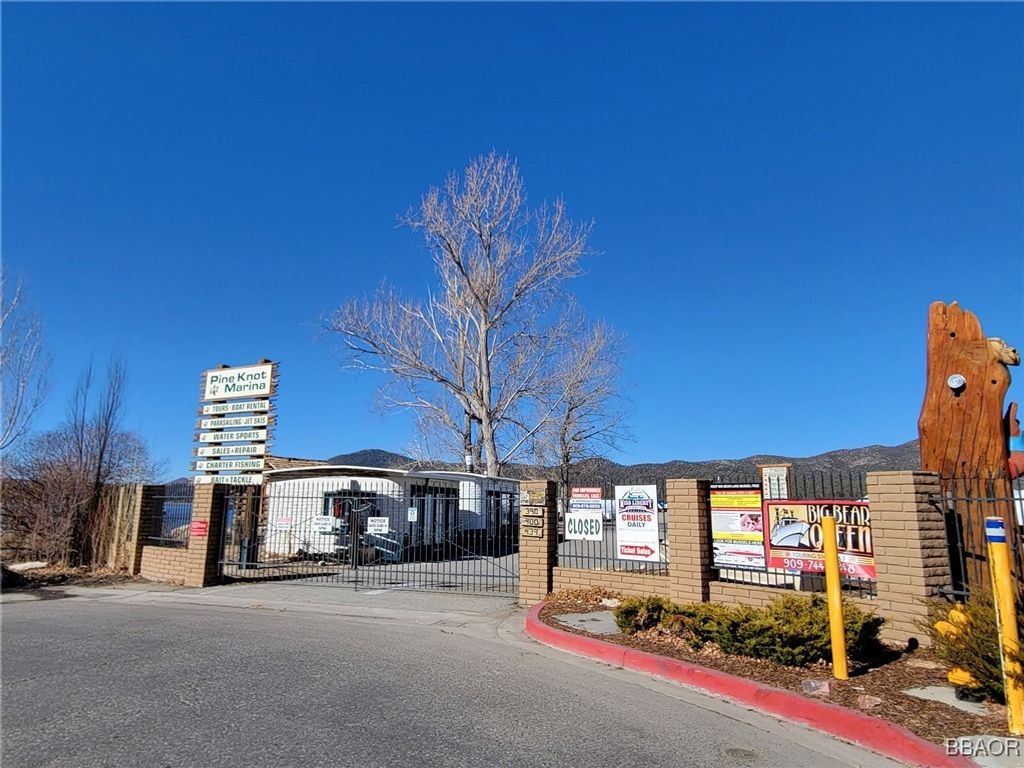Photo of 400 Pine Knot Boulevard #C-36, Big Bear Lake, CA 92315 (MLS # 32502150)
