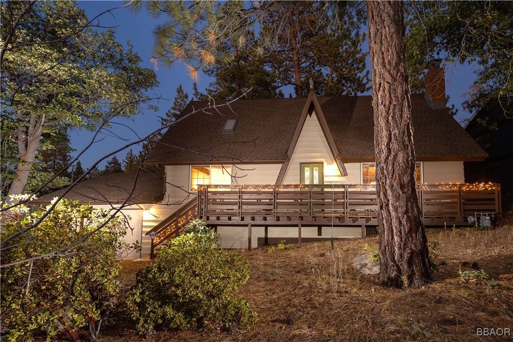 Photo of 783 Thrush Drive, Big Bear Lake, CA 92315 (MLS # 32501950)