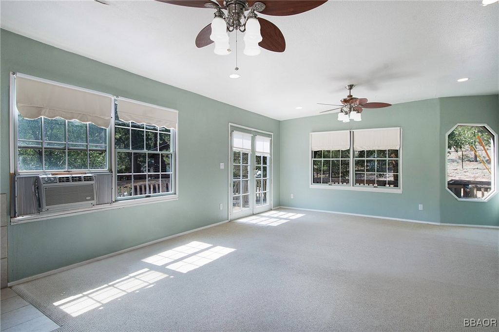 Photo of 720 Maryland Road, Big Bear Lake, CA 92315 (MLS # 32502016)