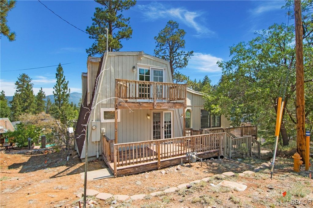 Photo of 720 Maryland Road, Big Bear Lake, CA 92315 (MLS # 32502016)