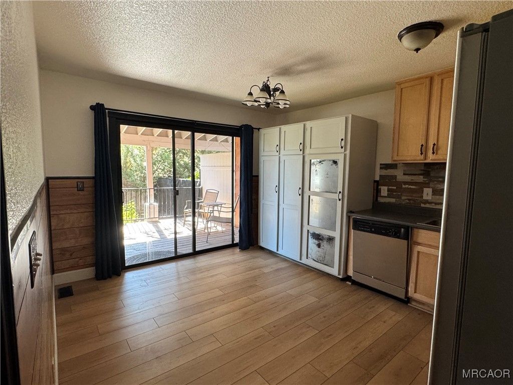 Photo of 1068 Cherokee Street, Fawnskin, CA 92333 (MLS # 32502404)