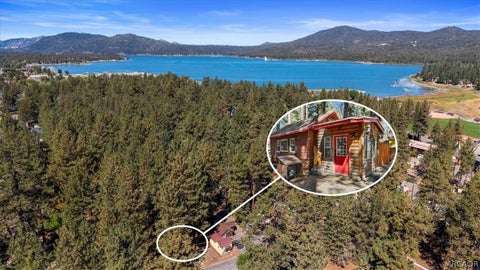 Photo of 450 Georgia Street, Big Bear Lake, CA 92315 (MLS # 32602199)
