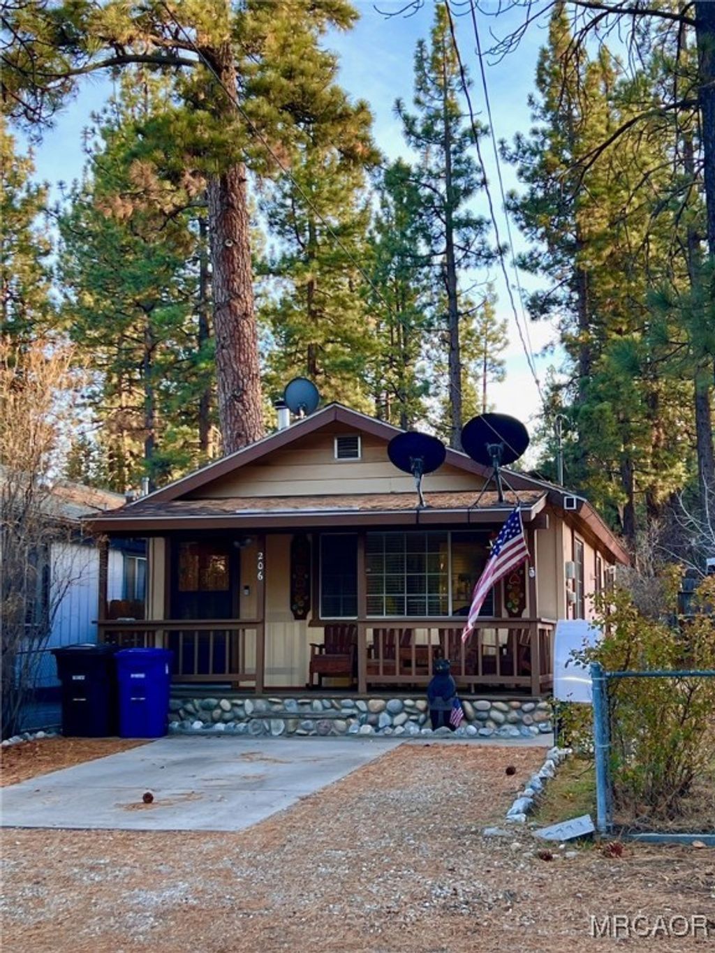 Photo of 206 E Barker Boulevard, Big Bear City, CA 92314 (MLS # 32502851)