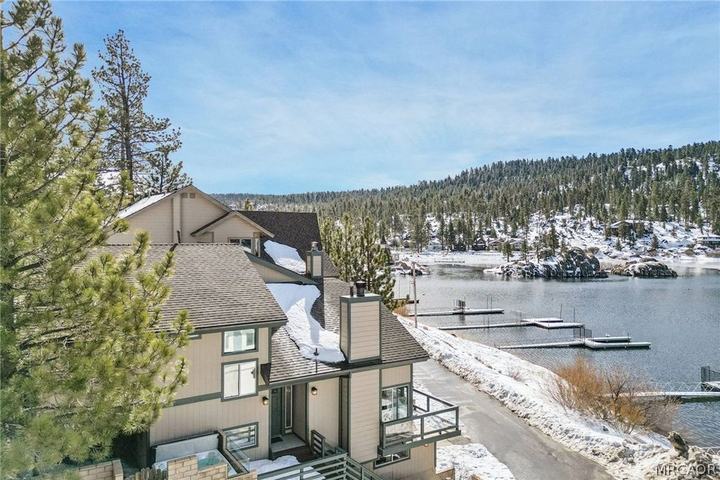 Photo of 38916 Willow Landing Road, Big Bear Lake, CA 92315 (MLS # 32600371)