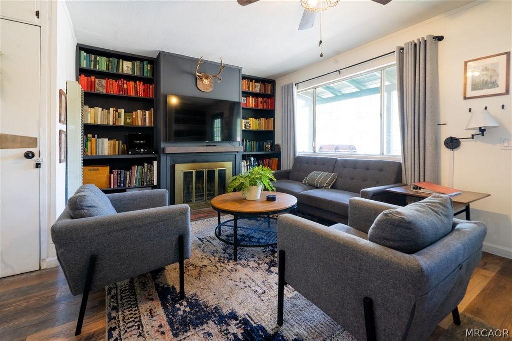 Photo of 488 Vista Avenue, Sugarloaf, CA 92386 (MLS # 32600793)