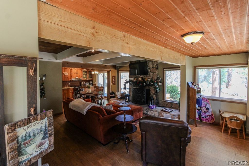 Photo of 1159 Anita Avenue, Big Bear City, CA 92314 (MLS # 32601038)