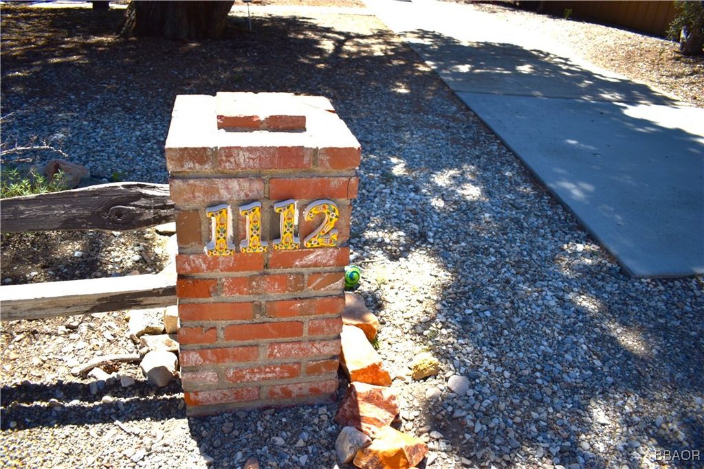 Photo of 1112 Mount Whitney Drive, Big Bear City, CA 92314 (MLS # 32501916)