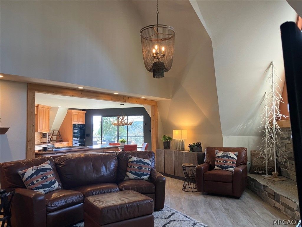 Photo of 28131 Zermatt Drive, Lake Arrowhead, CA 92352 (MLS # 32600431)