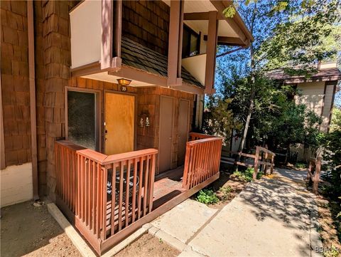 Photo of 861 Thrush Drive #33, Big Bear Lake, CA 92315 (MLS # 32501520)