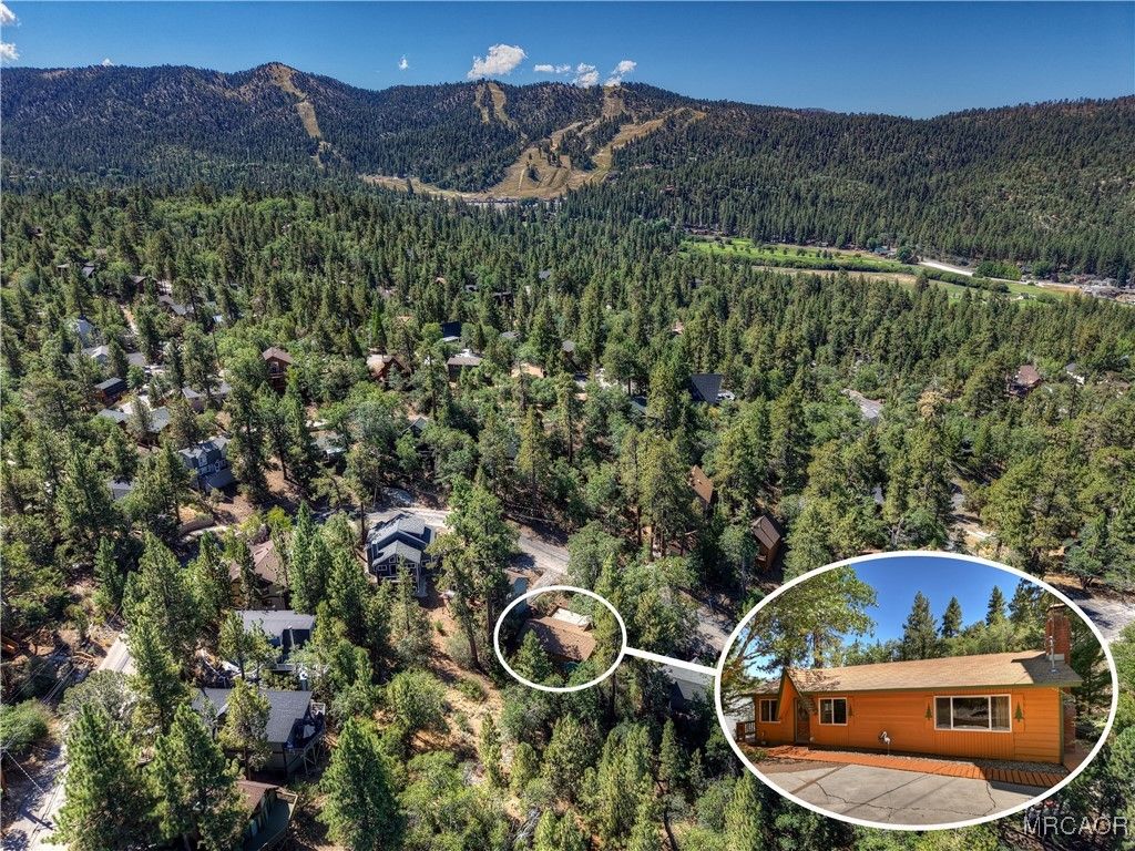 Photo of 830 Villa Grove Ave, Big Bear Lake, CA 92315 (MLS # 32502182)