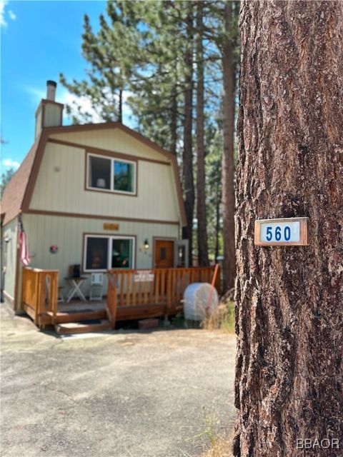 Photo of 560 Lakewood Lane, Big Bear Lake, CA 92315 (MLS # 32501170)