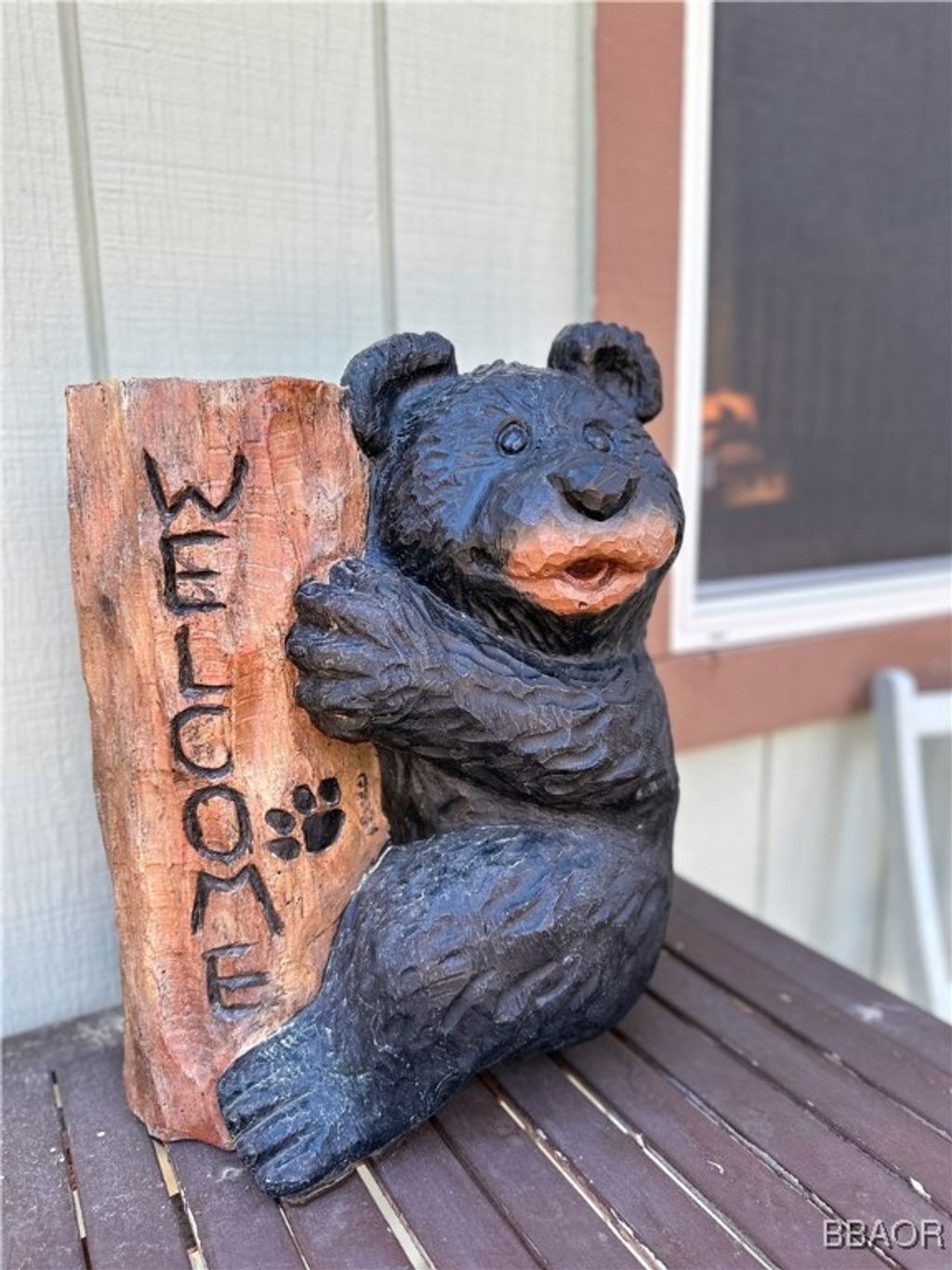 Photo of 560 Lakewood Lane, Big Bear Lake, CA 92315 (MLS # 32501170)