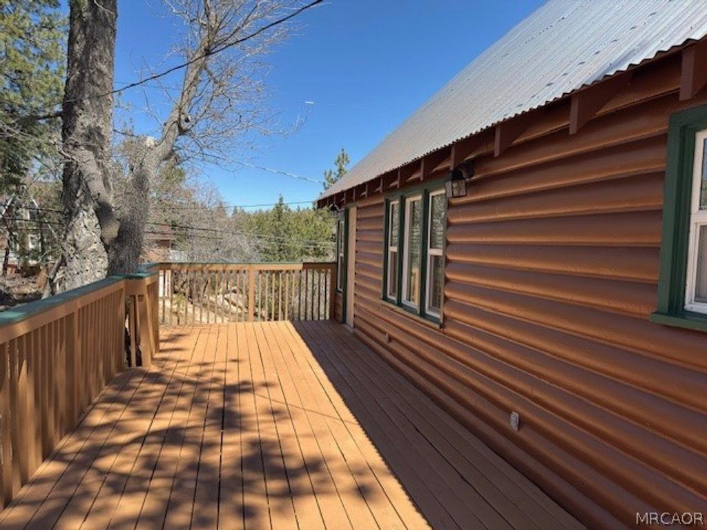 Photo of 32983 Canyon Drive, Green Valley Lake, CA 92341 (MLS # 32600789)