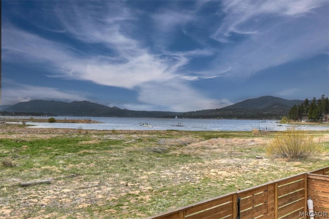 Big Bear Lake, California, 92315, United States, 4 Bedrooms Bedrooms, ,3 BathroomsBathrooms,Residential,Active,2037154