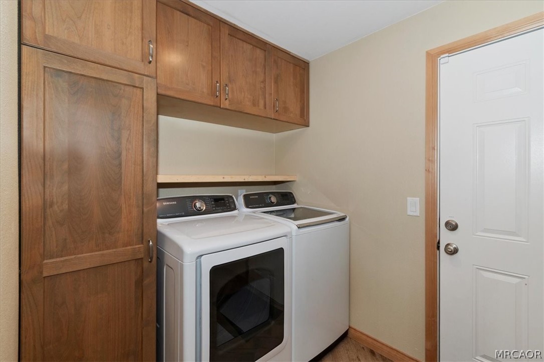 Big Bear Lake, California, 92315, United States, 4 Bedrooms Bedrooms, ,3 BathroomsBathrooms,Residential,Active,2037154