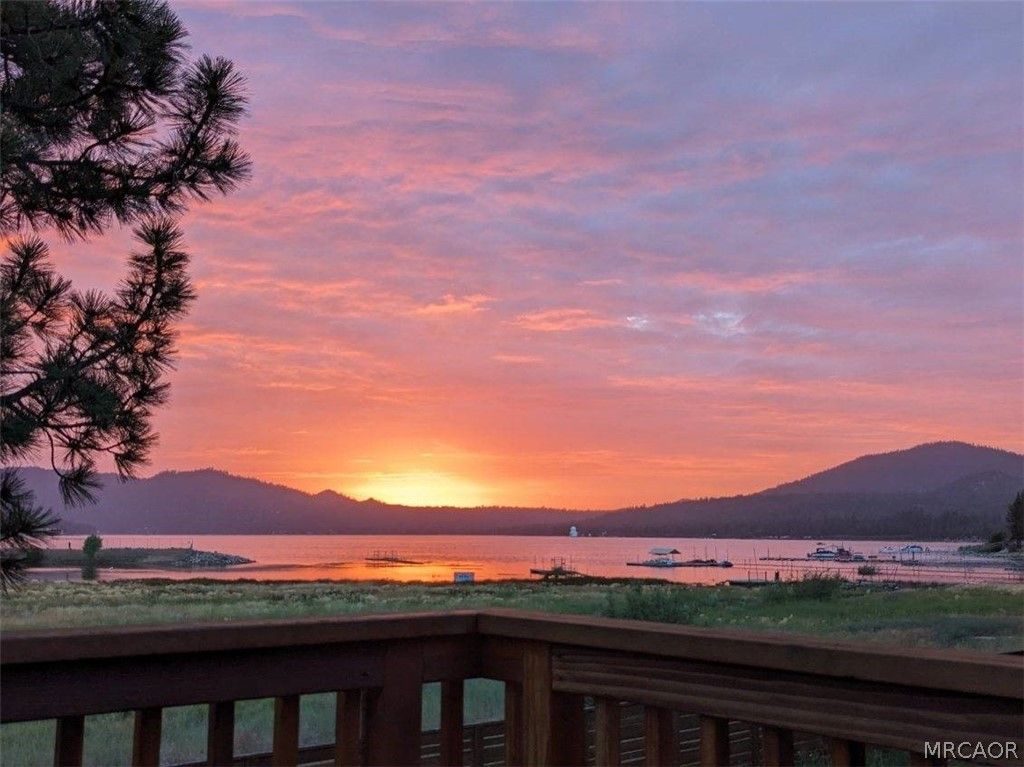 Photo of 222 Eagle Drive, Big Bear Lake, CA 92315 (MLS # 32600820)