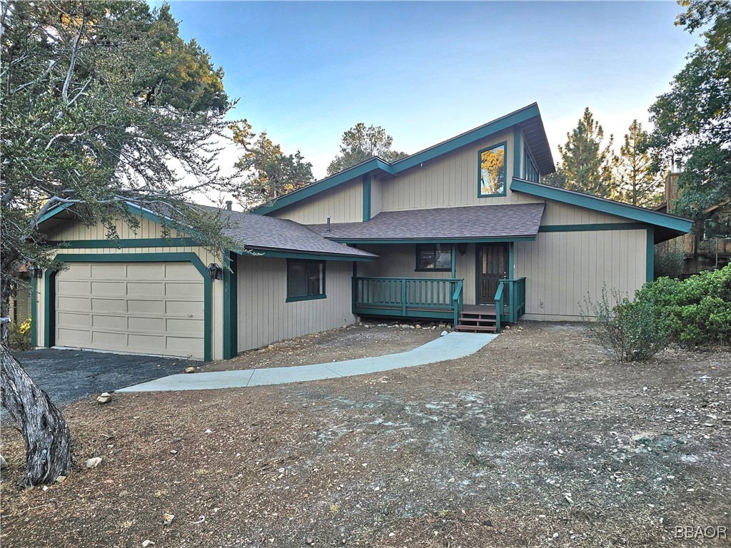 1388 Flintridge Avenue