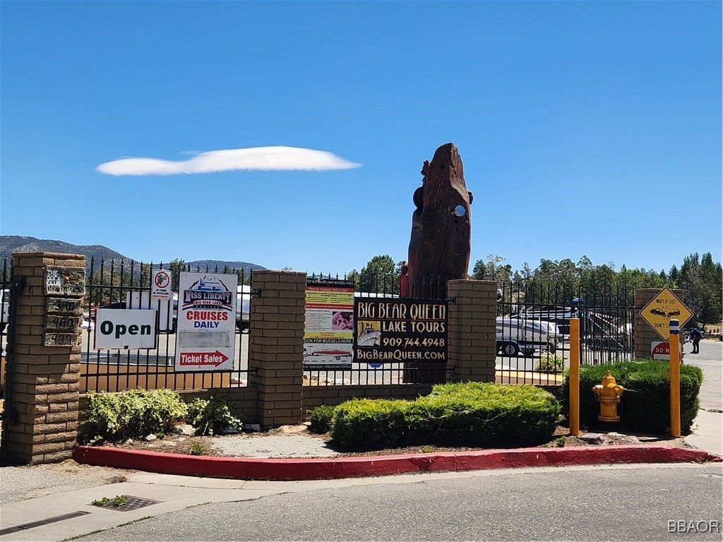 Photo of 400 Pine Knot Boulevard #J-12, Big Bear Lake, CA 92315 (MLS # 32501754)