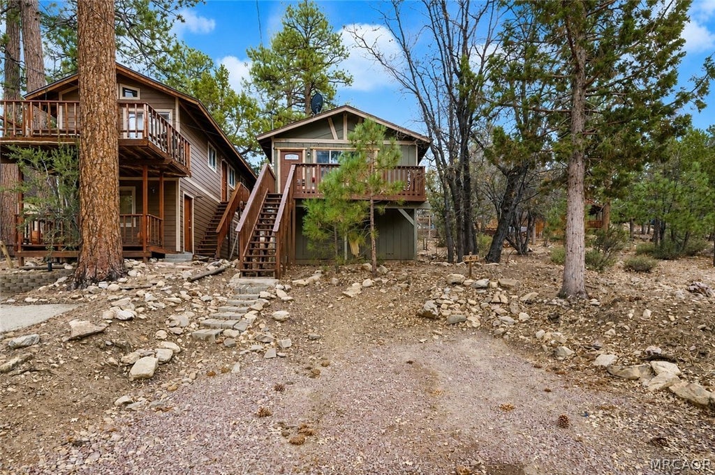 Photo of 861 Kern Avenue, Big Bear Lake, CA 92386 (MLS # 32602120)
