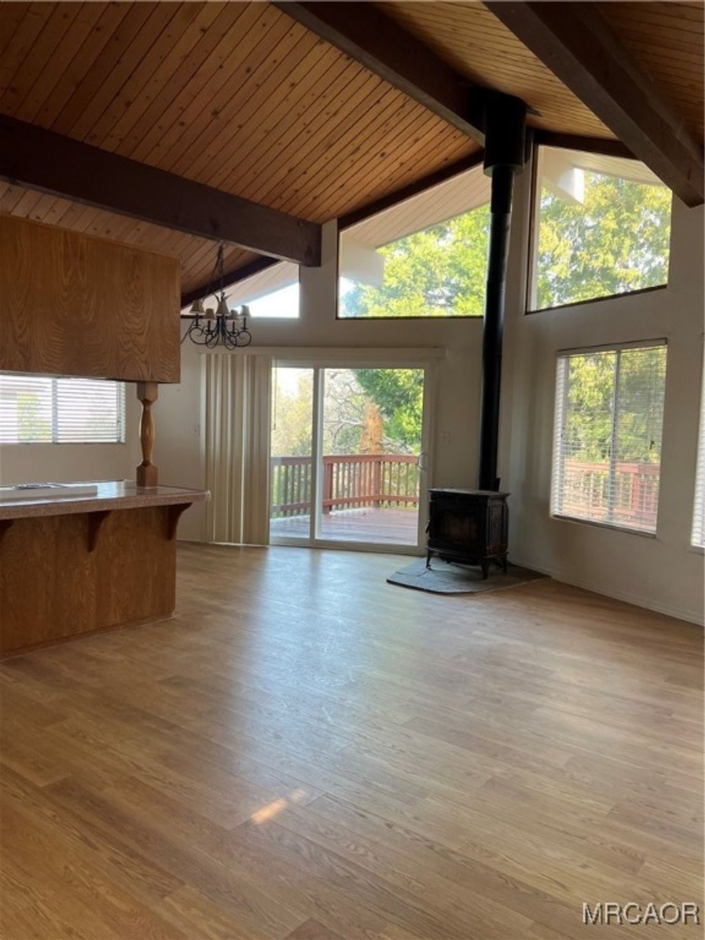 Photo of 1506 Wildcat Drive, Lake Arrowhead, CA 92352 (MLS # 32502727)