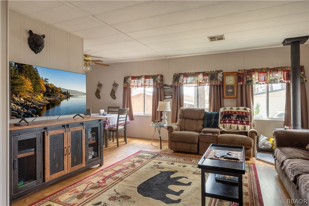 Photo of 41150 Lahontan #B7, Big Bear Lake, CA 92315 (MLS # 32405396)