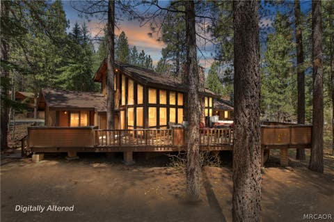 Photo of 733 Winterset Court, Big Bear Lake, CA 92315 (MLS # 32601879)