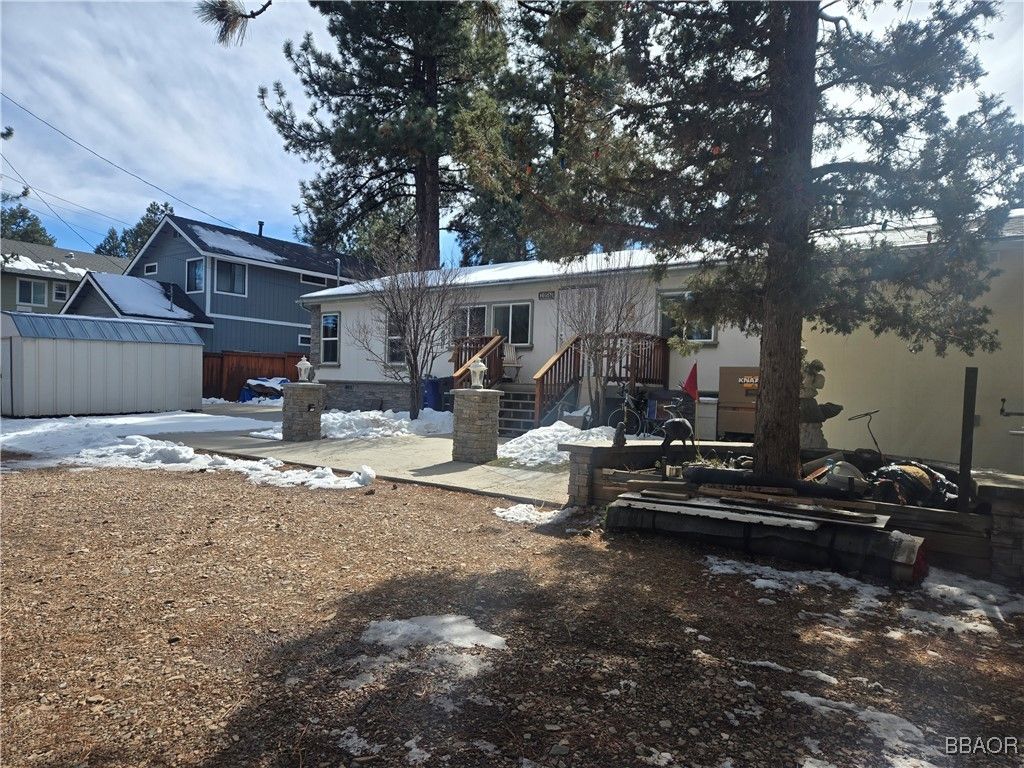Photo of 2056 Cedar Pine Lane, Big Bear City, CA 92314 (MLS # 32500391)