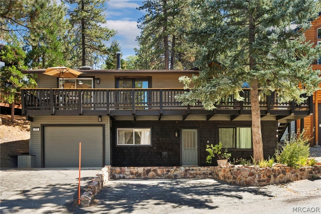 Photo of 771 Silver Tip Drive, Big Bear Lake, CA 92315 (MLS # 32601167)