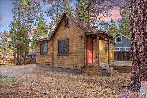 Photo of 41339 Lahontan Drive, Big Bear Lake, CA 92315 (MLS # 32502653)