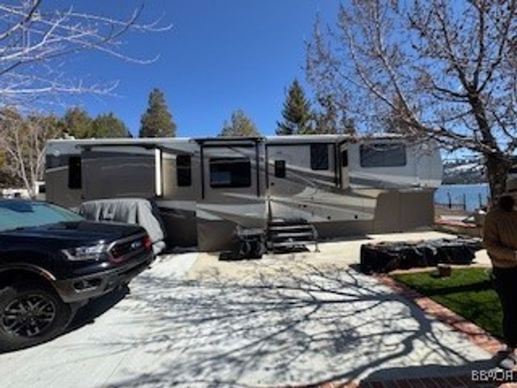Photo of 40751 North Shore* #83 Dr, Fawnskin, CA 92333 (MLS # 32500514)
