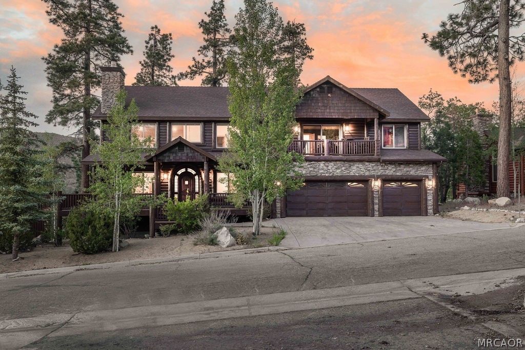 Photo of 42348 Eagle Ridge, Big Bear Lake, CA 92315 (MLS # 32601298)