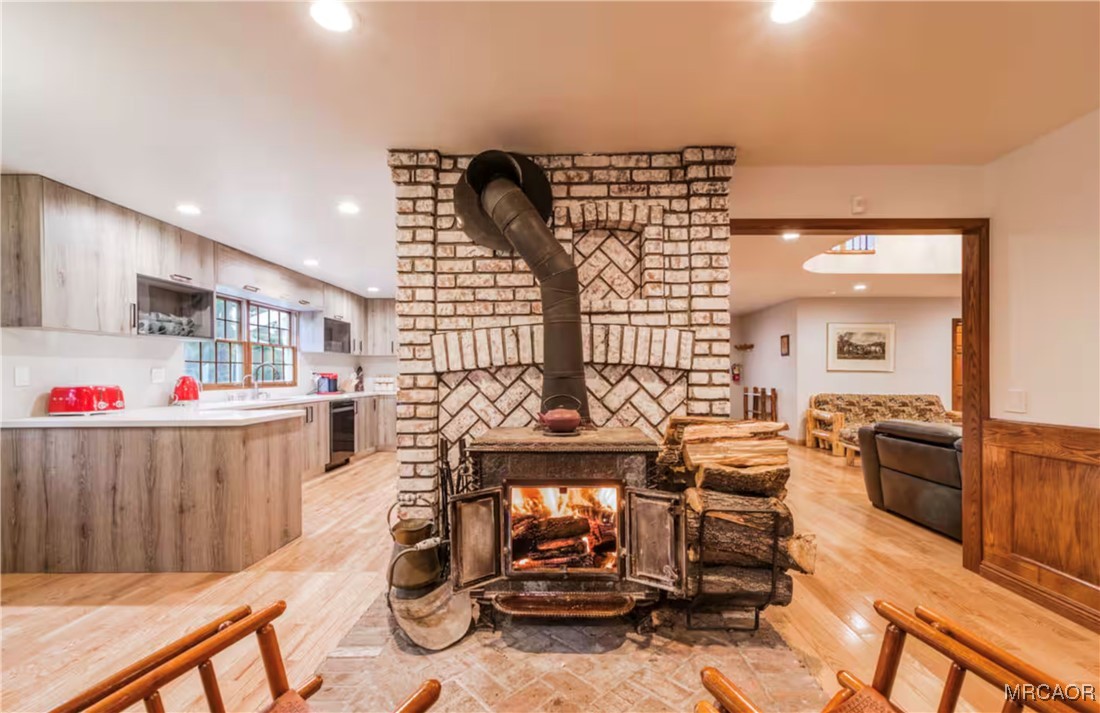 Big Bear Lake, California, 92315, United States, 6 Bedrooms Bedrooms, ,6 BathroomsBathrooms,Residential,Active,1999169